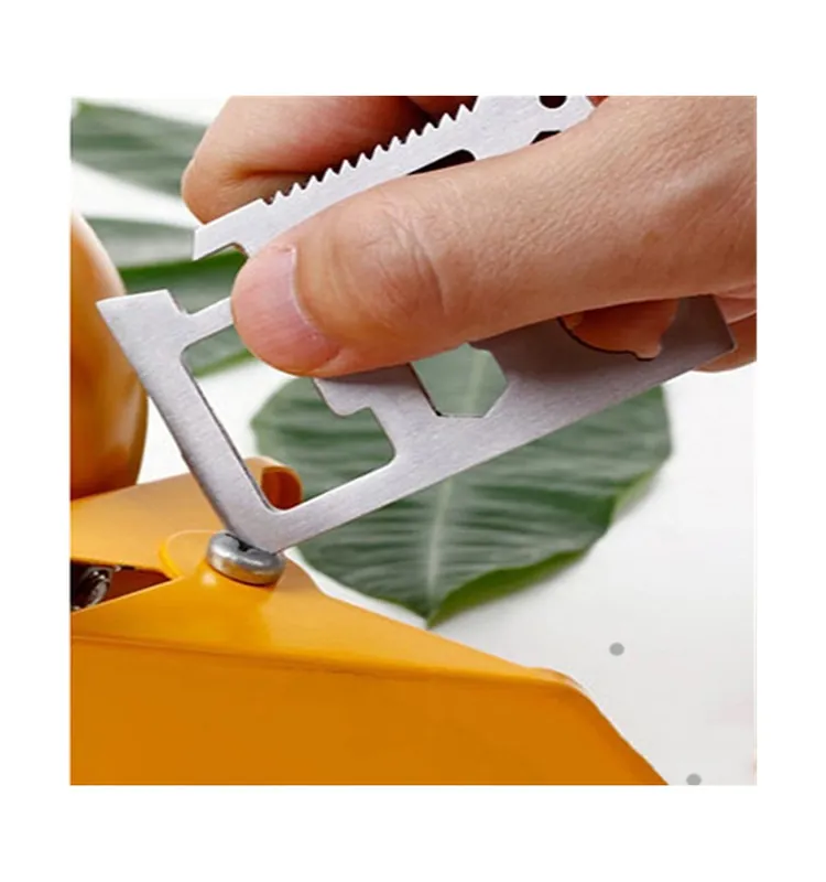 Doar azi Multitool card outdoor / camping / survival tool, cu husa